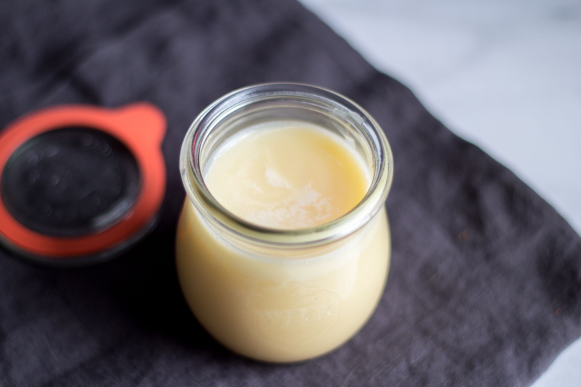 Comment Grass fed beef tallow imite parfaitement les huiles naturelles de la peau