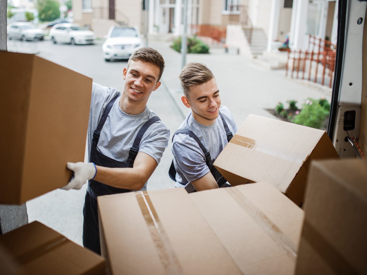 Expert House Removals Staffordshire: Your Complete Moving Guide