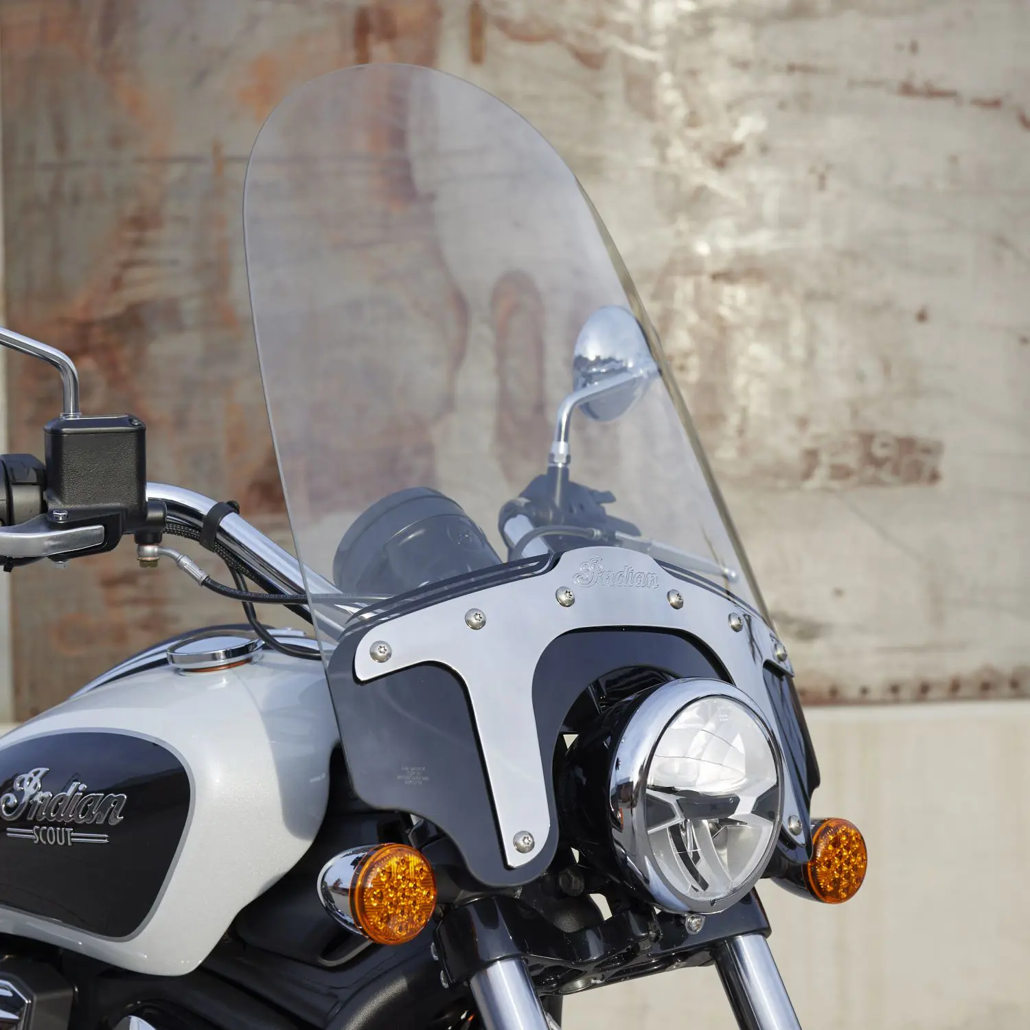 Understanding the Benefits of a Modern Windscreen Motorcycle