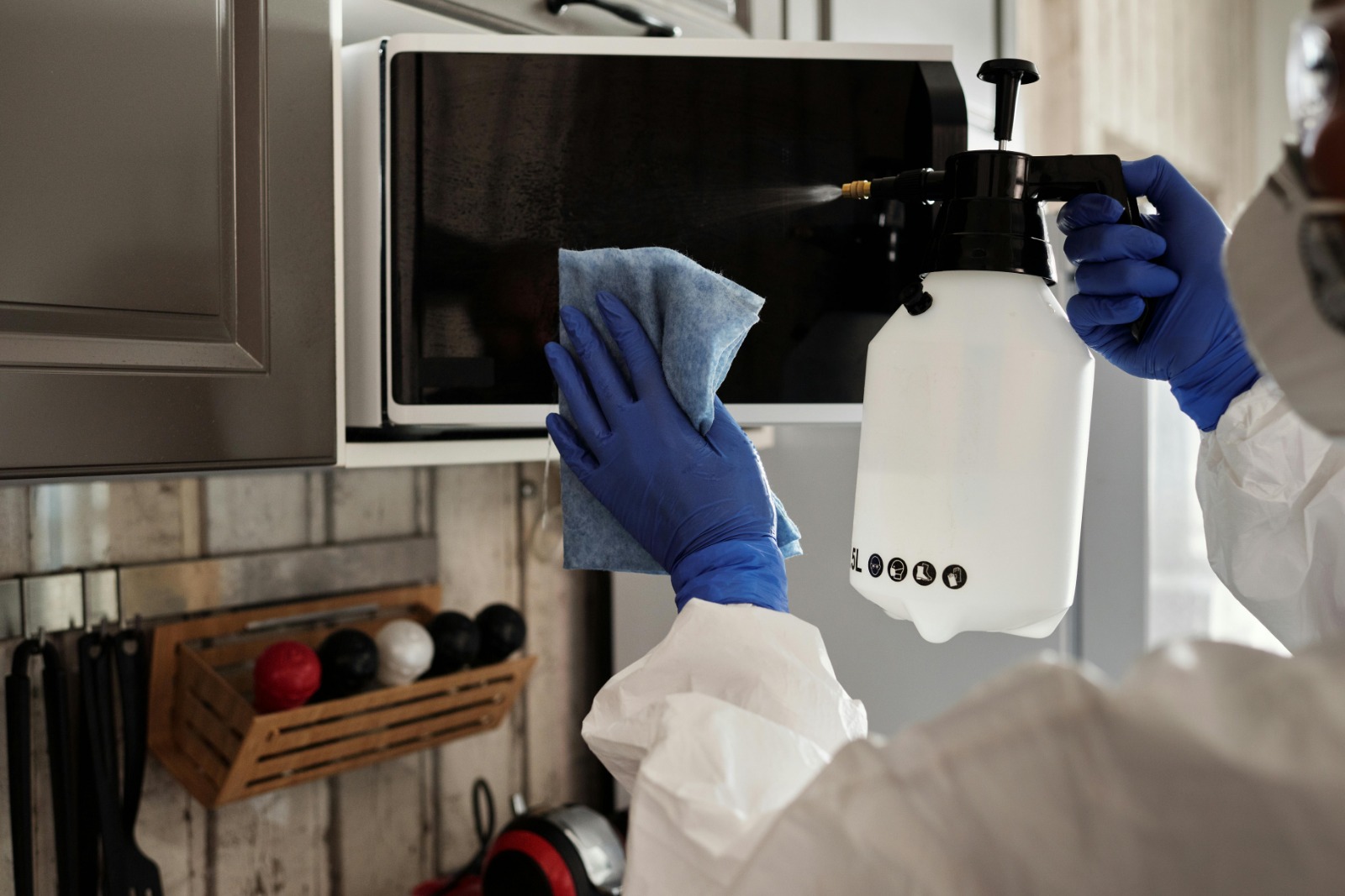 Make Cleaning Easy with Kitchen Deep Cleaning Dubai
