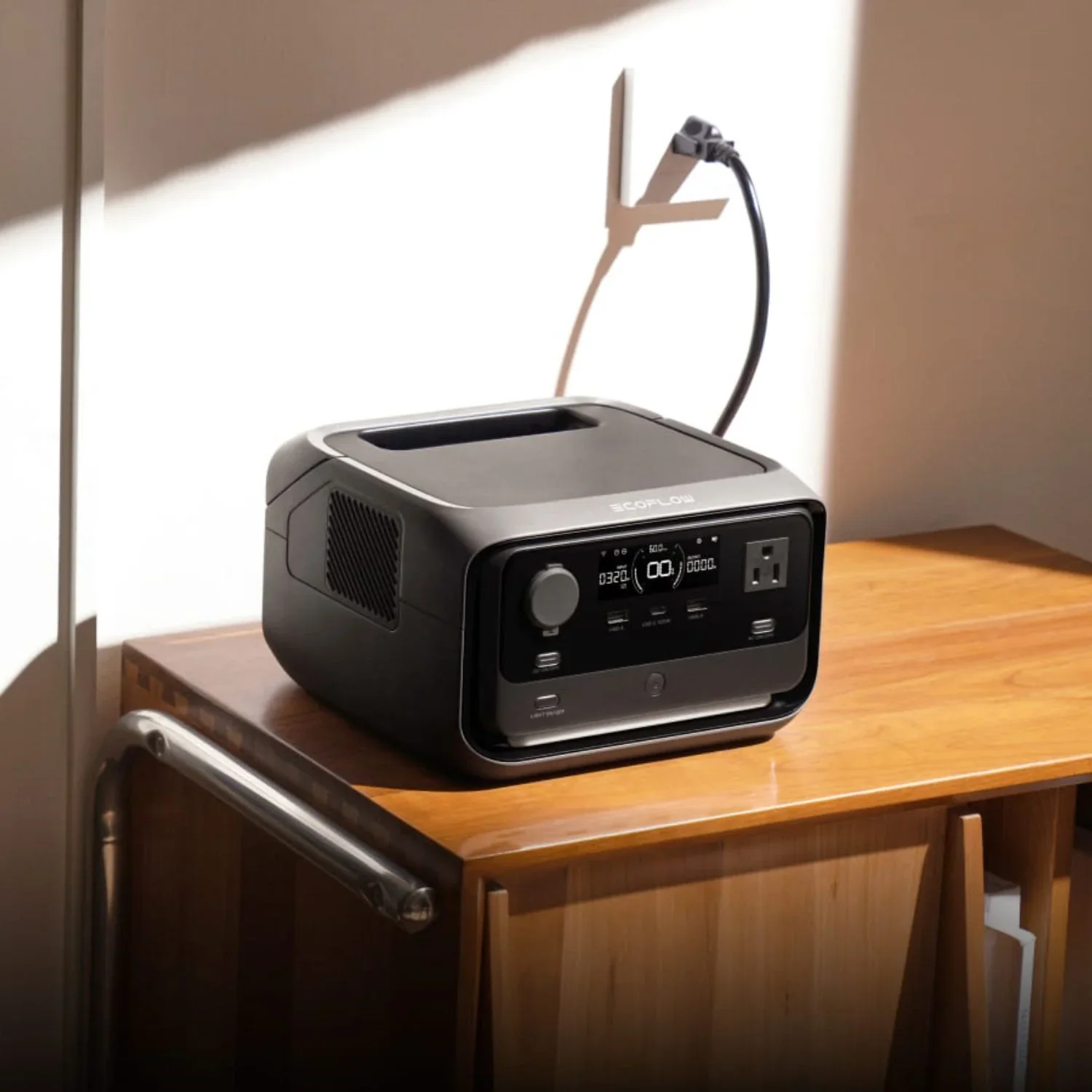 SOLAR POWERED GENERATOR: RELIABLE ENERGY ANYWHERE