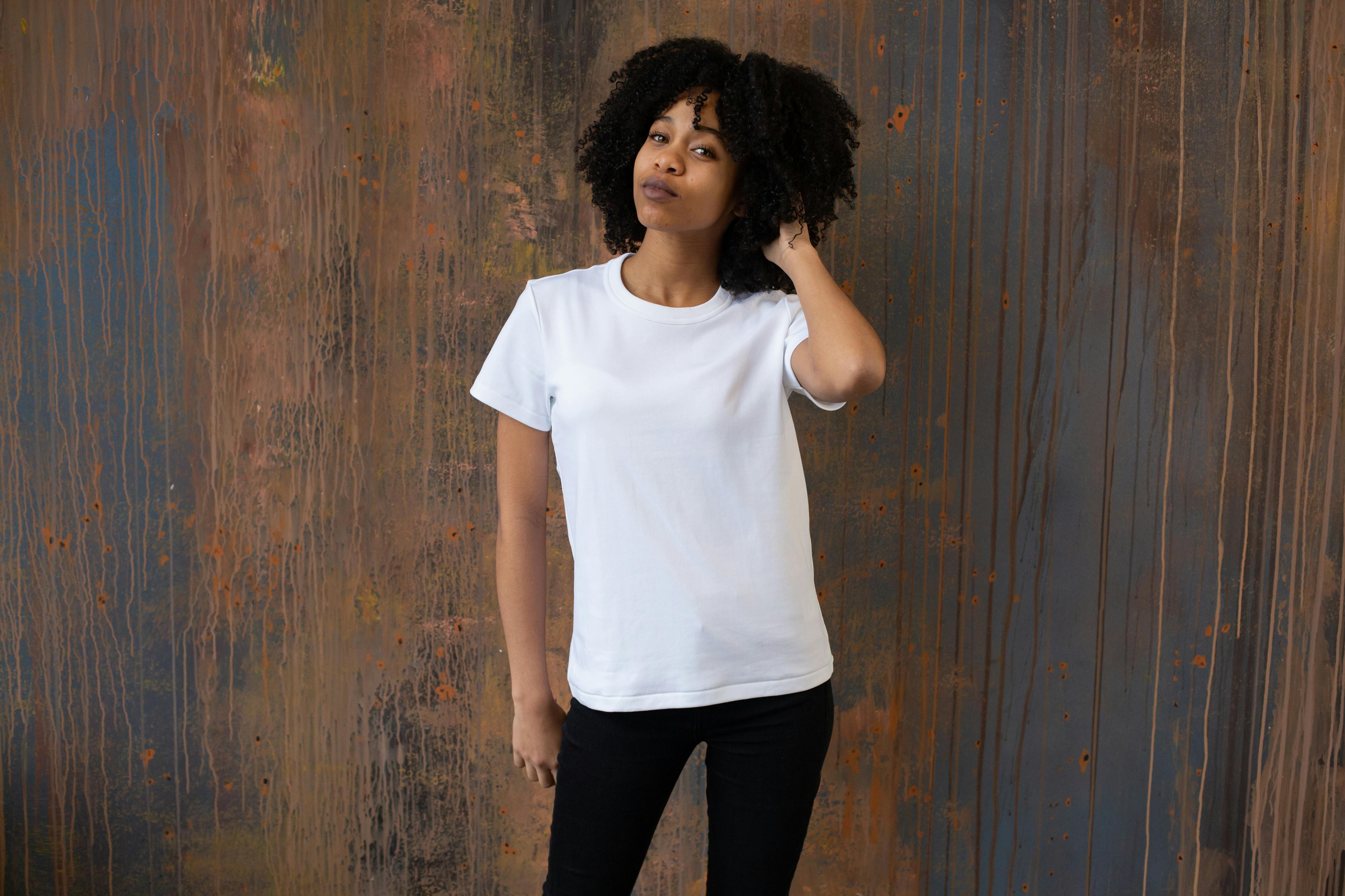 Why Every Wardrobe Needs a Blank White T Shirt