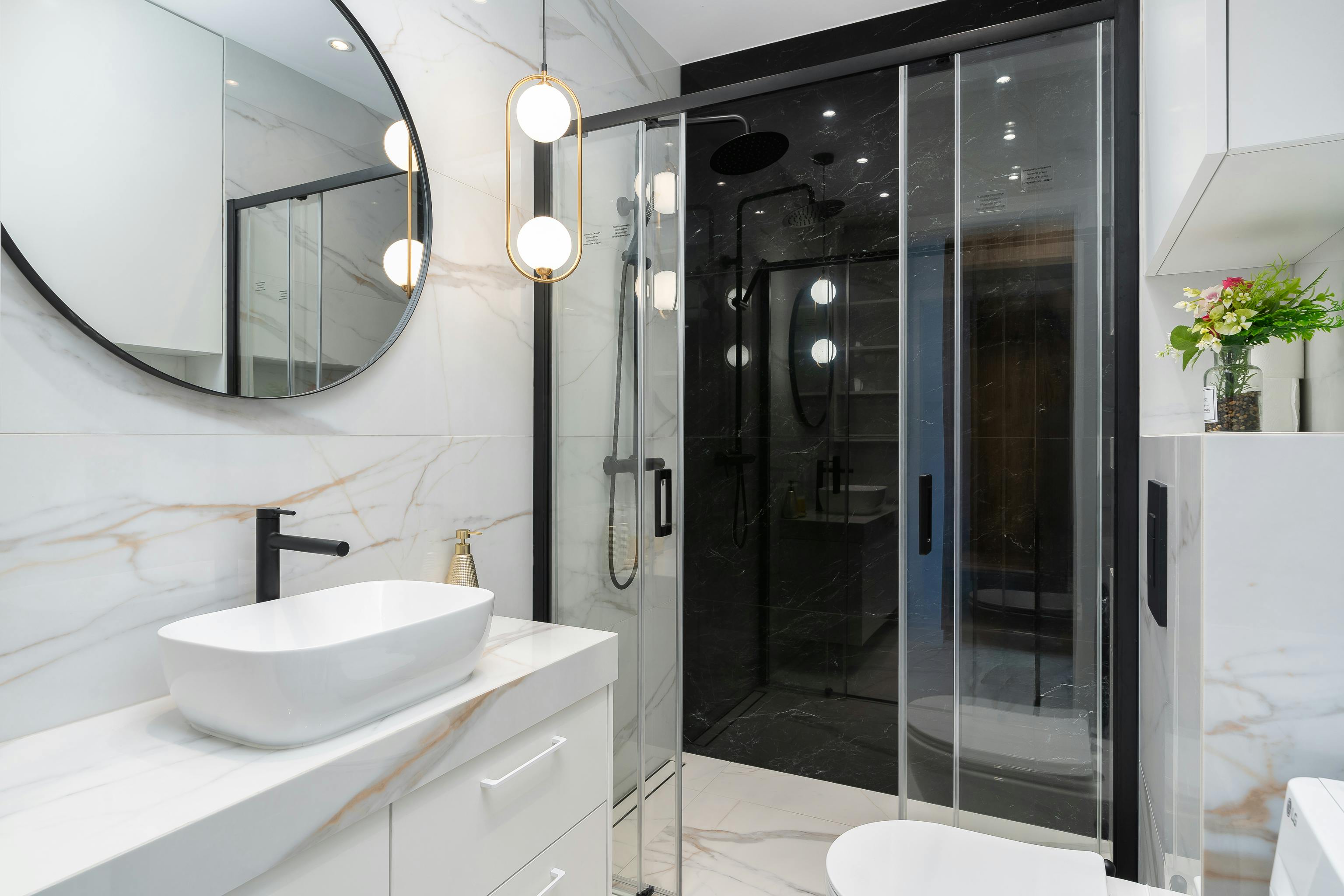 Sonni Badezimmerspiegel: Qualität und modernes Design