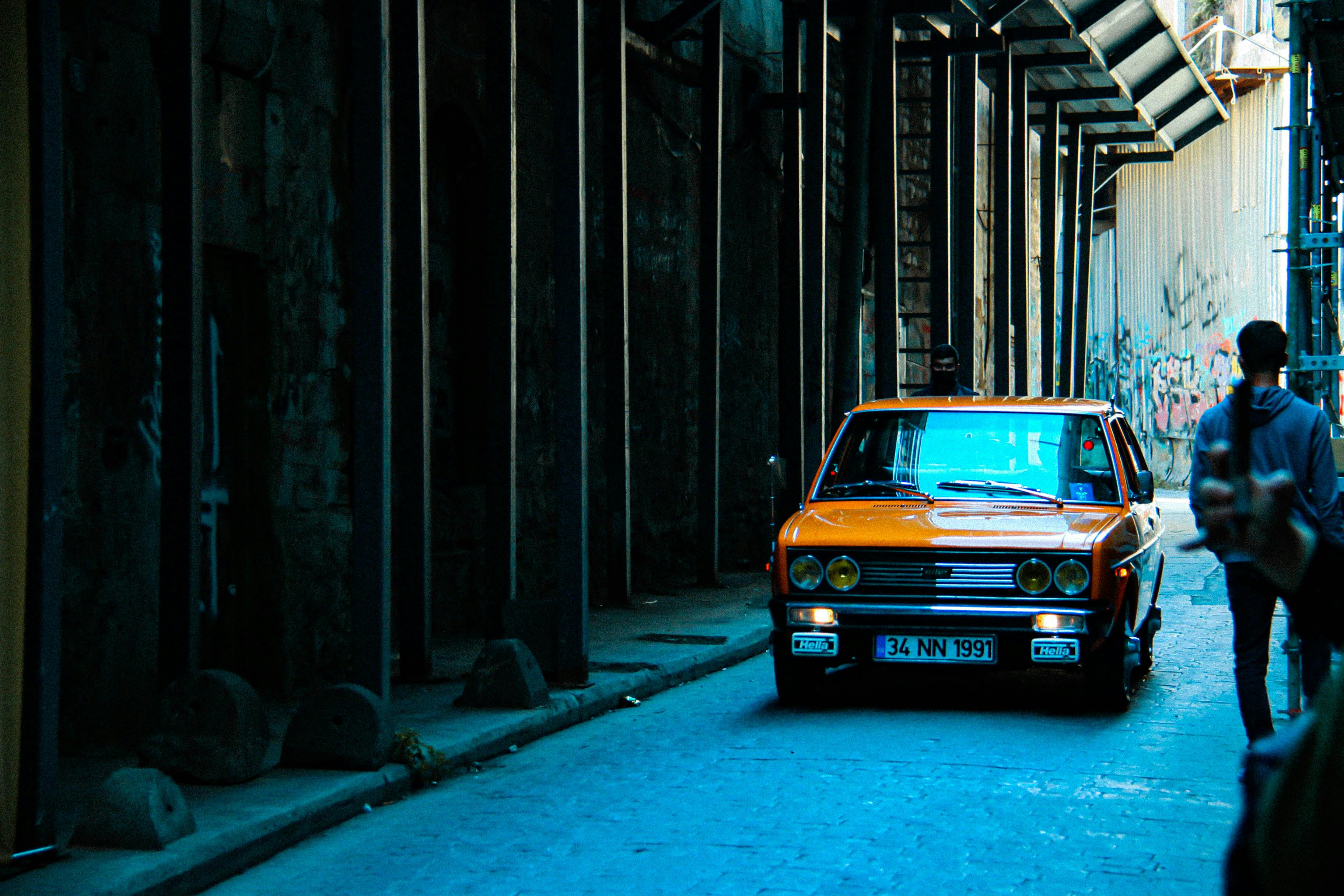 Airport Transfers from Weybridge – On-Time Every Time